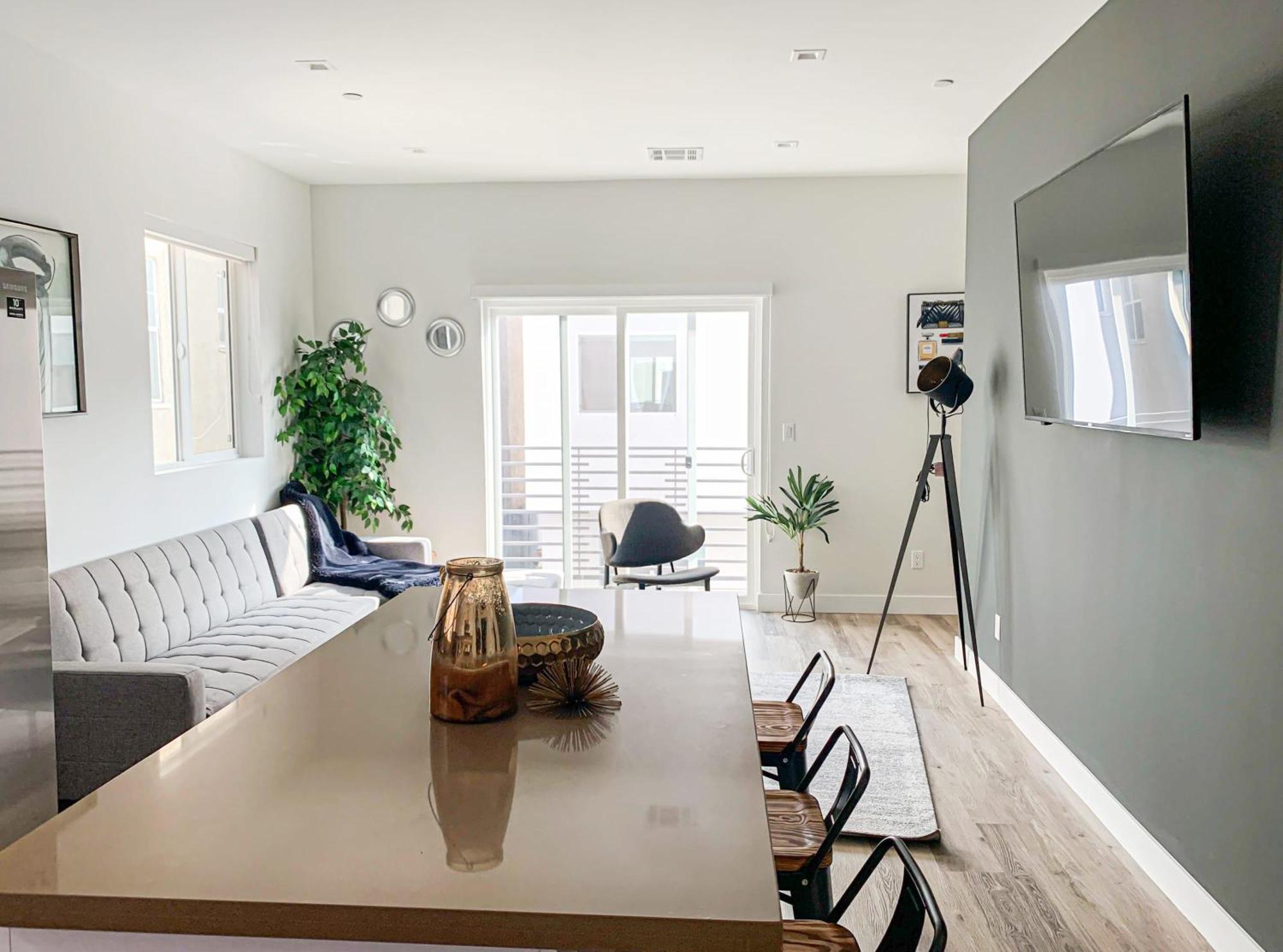 Spacious Townhouse In Mid City - Cr4-win Los Ángeles